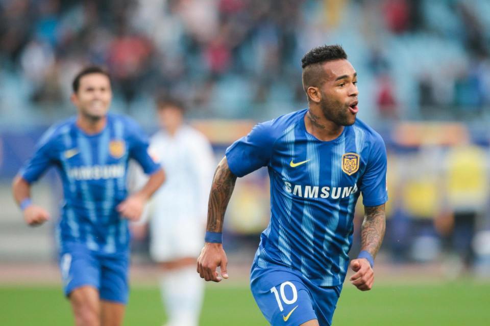 官宣！36岁特谢拉加盟希腊超副班长 当年险些归化为国足效力